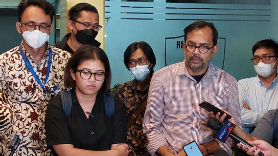 Haris Azhar And Fatia Suspects Of Defamation Of Luhut Kompak Will File Pretrial