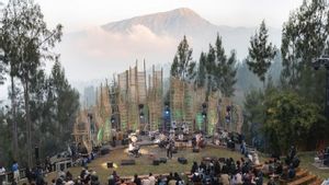 La ligneup Jazz Gunung Bromo de 2024 présente le projet Jazz gigi aux chanteurs d’Elfa’s