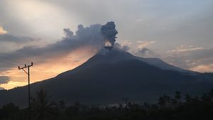 Gunung Lewotobi Laki-laki Kembali Erupsi, Masyarakat Diminta Waspada