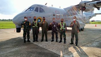 TNI AL Deploys 2 Maritime Patrol Planes To Search For Missing Ships In Pontianak