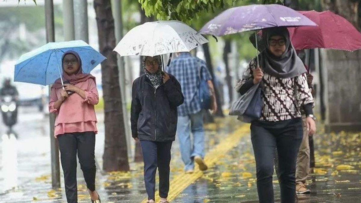  BMKG预测大多数大城市将下小雨和中雨