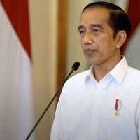 Jokowi Minta Erick Thohir dan Johnny Plate Urus Komunikasi Publik soal Vaksin COVID-19