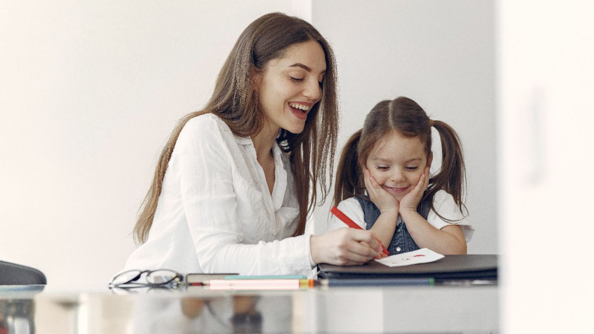 激励和触摸心脏的老师的告别词