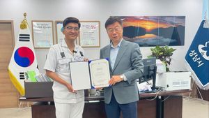 Divorce Trial Held Again, Ruben Onsu Busy Showing Off Certificates From South Korea's Mayor Seongnam