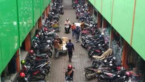 Parkir Liar di Bundaran HI Dipatok Rp10 Ribu, Pramono Terjunkan Satpol PP