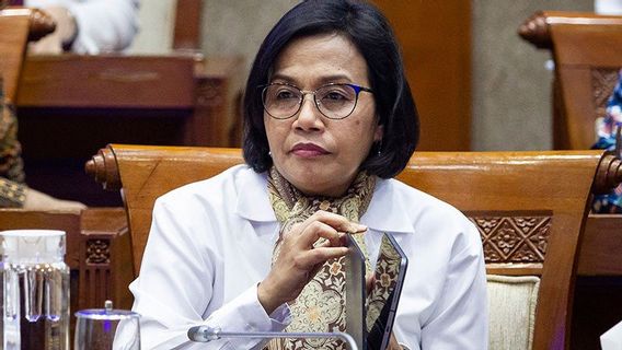 斯里·穆利亚尼（Sri Mulyani）回忆起救护车的紧张声音，当时三角洲卡拉峰传达了2021年国家预算的责任