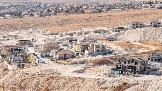 米国とサウジアラビア 西岸地区に何千もの新しい住宅を建設する承認を違法な措置として批判