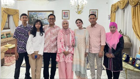 Cerita Dewi Perssik Lebaran di Pakistan, Harga Barang Mahal hingga Sulit Dapatkan Sinyal