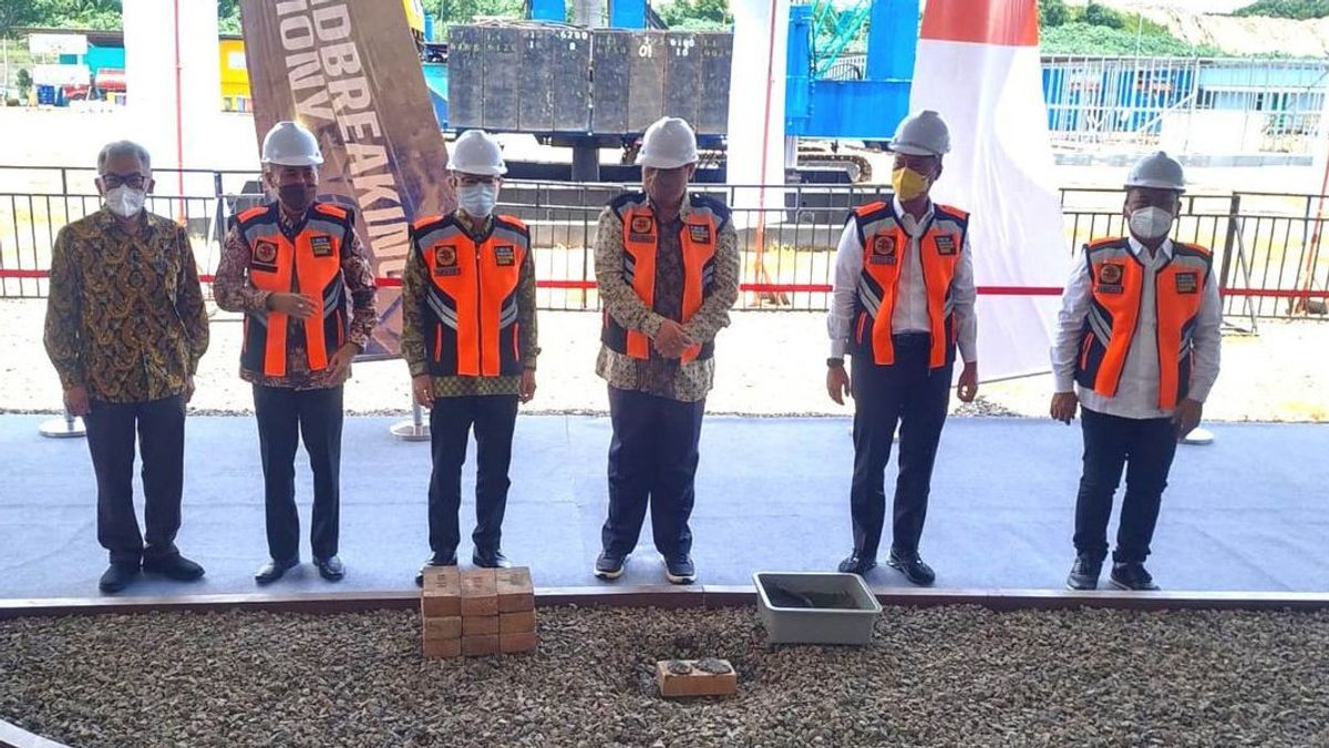 Menperin Beri Apresiasi Upaya Hilirisasi PT Smelting yang Olah Hasil Tambang PT Freeport di Gresik