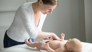 Voici les avantages de massage votre bébé avec de l’huile de palme