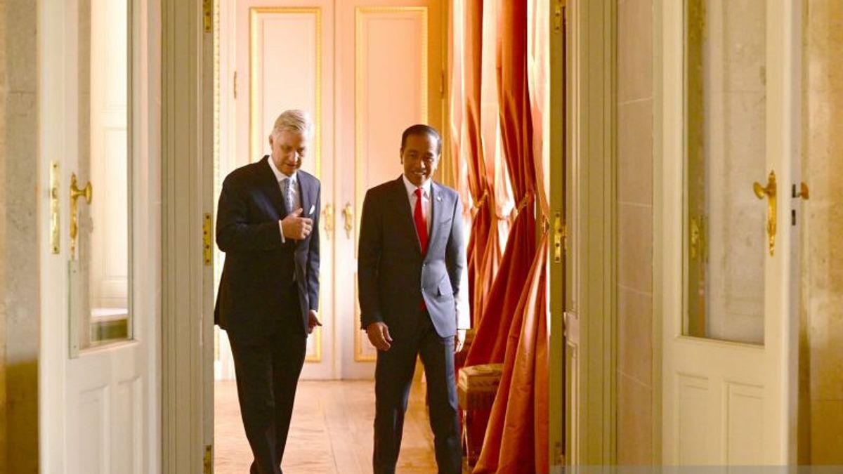 At The Entrance To The Belgian Laeken Palace, President Jokowi Was Immediately Greeted By King Philippe Leopold