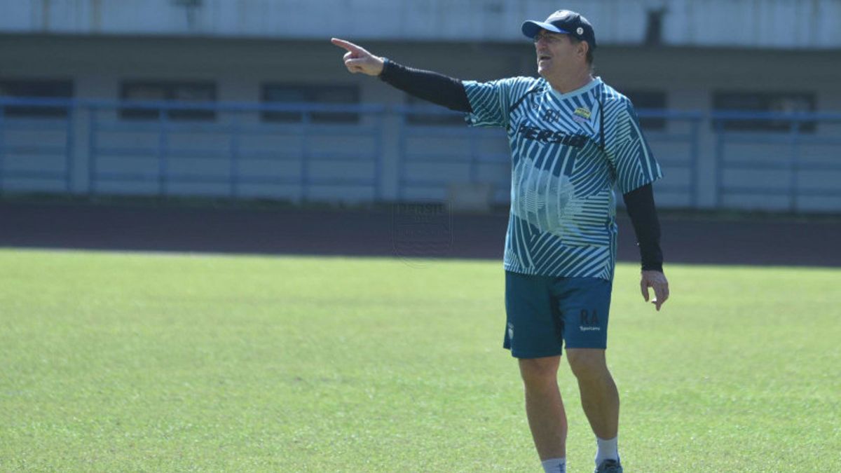 Persib Will Appear In Full Force Against Persita, Robert Alberts: Everyone Is Ready To Play