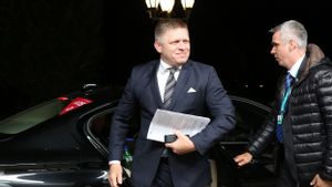 Kondisinya Serius Tapi Stabil dan Bisa Bicara, Doktor Slovakia Dilaporkan Bakal Bahas Pemindahan PM Fico ke Ibu Kota