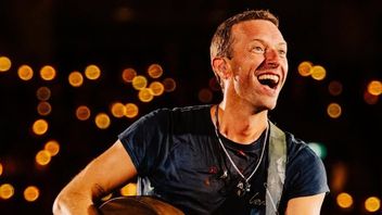 Coldplay Ajak Penonton Mengirimkan Cintanya untuk Korban Kebakaran di Los Angeles hingga Perang di Gaza