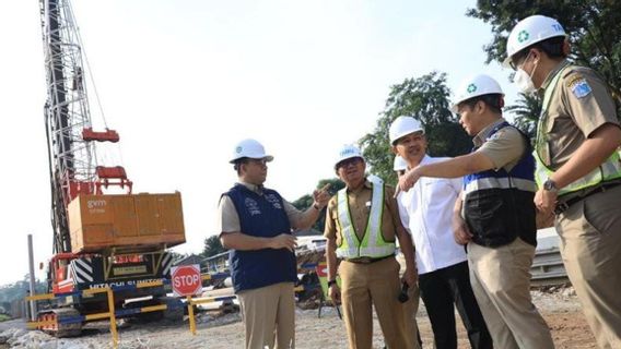 Tetap Lanjutkan Proyek Saringan Sampah Kali Ciliwung Meski Lahannya Diklaim Warga, Pemprov DKI: Itu Bukan Milik Mereka