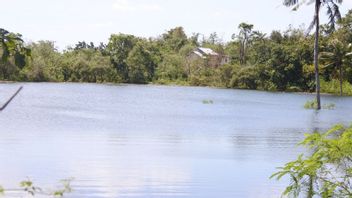 فريق بحثي يحقق في تشكيل بحيرة جديدة في مدينة كوبانغ بعد إعصار سيروجا الاستوائي