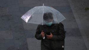 BMKG Keluarkan Peringatan Dini Hujan Lebat Disertai Petir di Jakarta