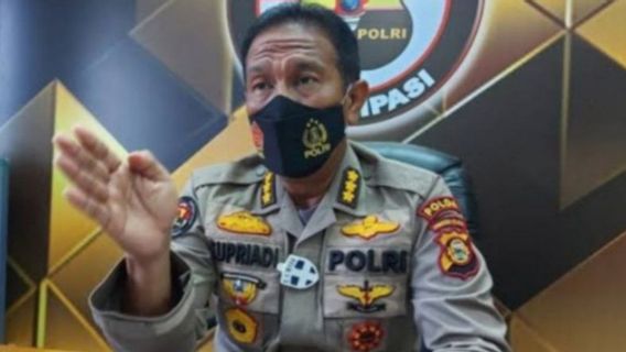 شرطة سومطرة الجنوبية تعد الخط الساخن للشكاوى من زيت الطهي