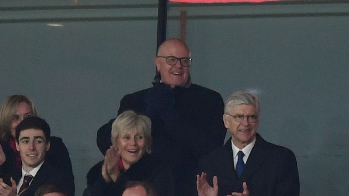 For The First Time! Arsene Wenger Returns To Emirates Stadium Watching Arsenal Competing