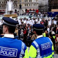 Polisi London Tangkap Lebih dari 140 Pelaku Kejahatan Jalanan dalam Operasi Jelang Natal