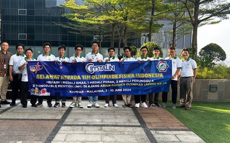 Selamat! Tim Asian Physics Olympiad Indonesia 2024 dapat Dana Pembinaan 100 Juta Rupiah