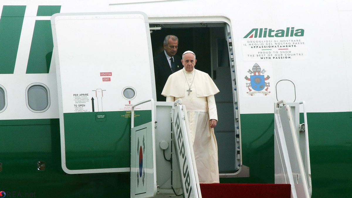  Cetak Sejarah dalam Kunjungan Berisiko ke Irak, Paus Fransiskus: Rakyat Irak Menunggu