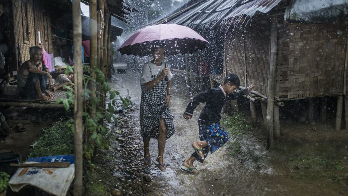 タイがミャンマーに人道支援の第1波を送る