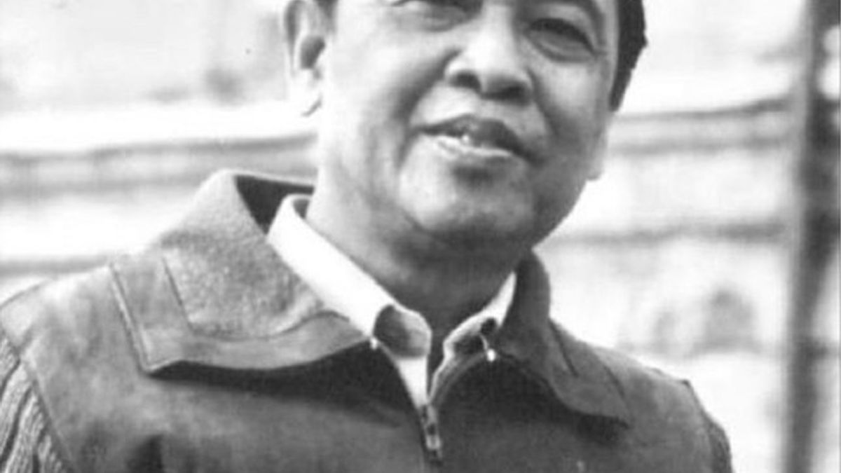 1927年3月16日：伟大的印度尼西亚作家Ramadhan K.H.的出生日期。