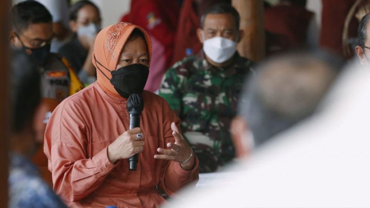 Santriwati Victime Du Viol D’un Enseignant De Pondok à Bandung Veut De L’école, Mensos Risma Aide à Préparer Des Documents
