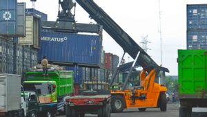 Lalu Lintas Ramai, Kinerja Operasional Pelabuhan IPC TPK Lampaui Target