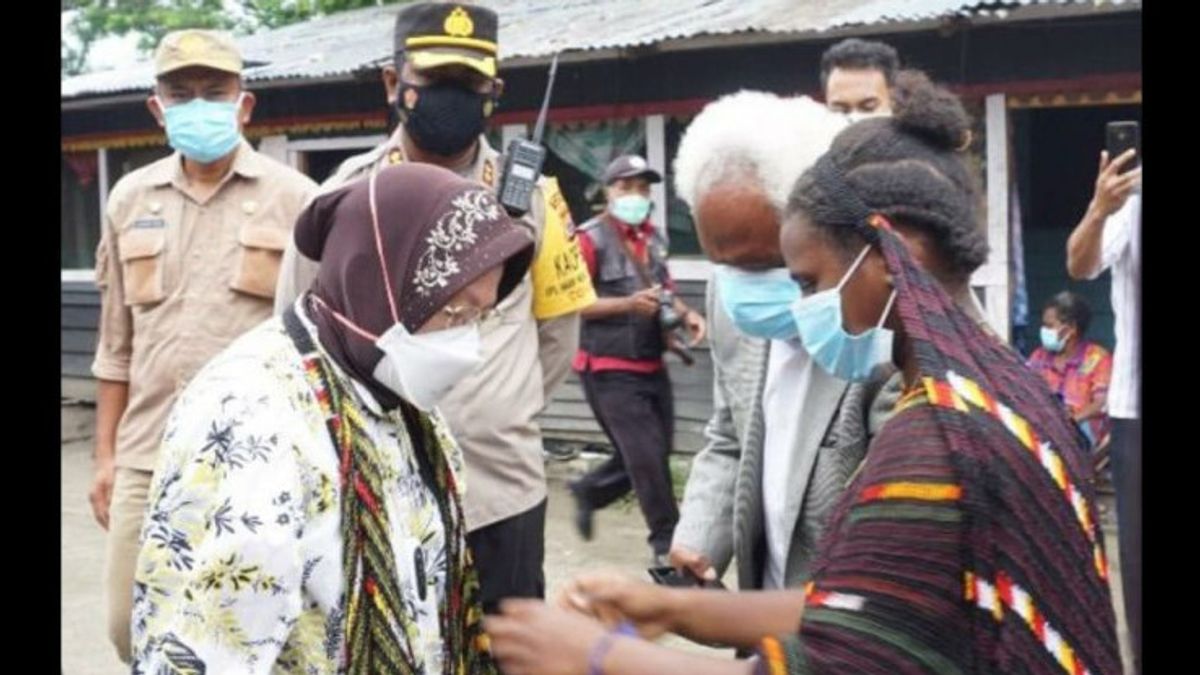 Après La Controverse En Colère à Gorontalo, Risma A Immédiatement Quitté Jakarta Pour Avoir Un Bureau En Papouasie
