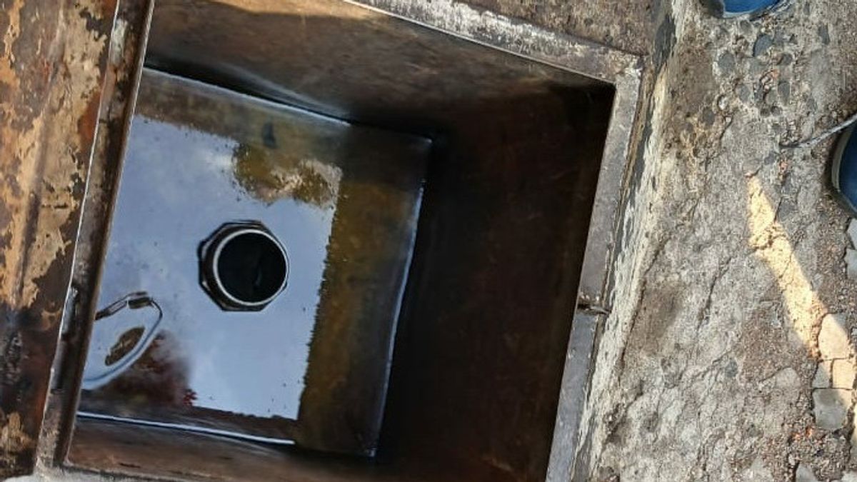 Un cas d’essence pertalite mélangée d’eau à la station-service, à Bekasi City Disperindag, il y a eu une fuite dans un réservoir de carburant présumé