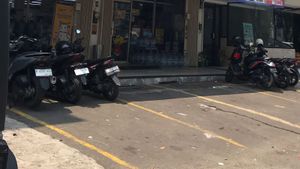 منع وقوف السيارات في بونغلي ، توصي DPRD حكومة مقاطعة DKI بتثبيت الدوائر التلفزيونية المغلقة في سوق جاكرتا الصغير