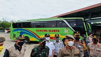 Berita Gunung Kidul: Tim Gabungan Kabupaten Tertibkan Tujuh Bus Rombongan Wisatawan