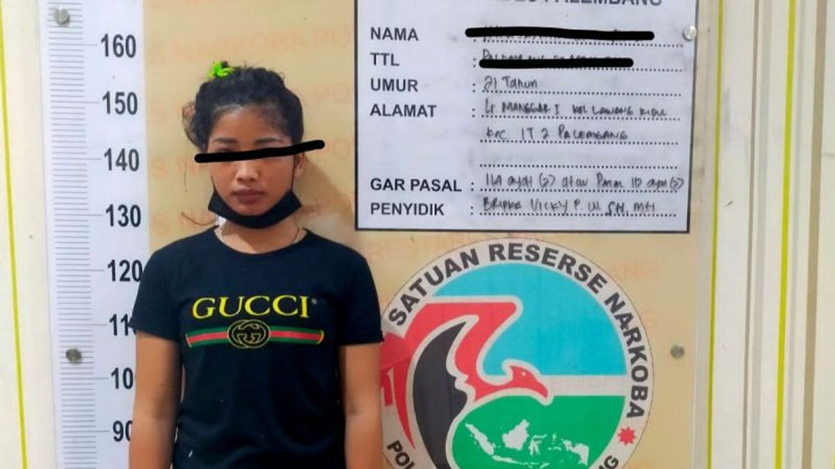 Polrestabes Palembang Membekuk Ibu Rumah Tangga Penjual Sabu Rp68 Juta