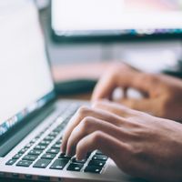 Rekomendasi Laptop untuk Mendukung Program ESG Corporate Perusahaan