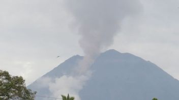 スメルアラミ山45時間の噴火地震、常設ステータス 注意