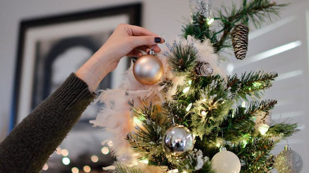7 Most Popular Colors For Christmas Decoration In 2023