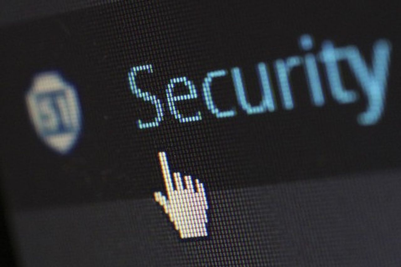 専門家は、ハイブリッド作業の実装の背後にサイバーセキュリティの課題があることを明らかにします