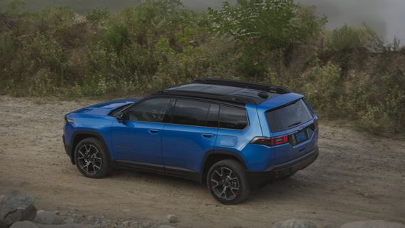 There Is Only Hybrid Variant, This Is The Complete Spesification Of The 2026 Jeep Cherokee