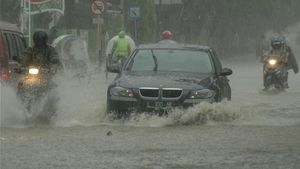 BMKGは今日、インドネシアのほとんどの地域で小雨を予測しています