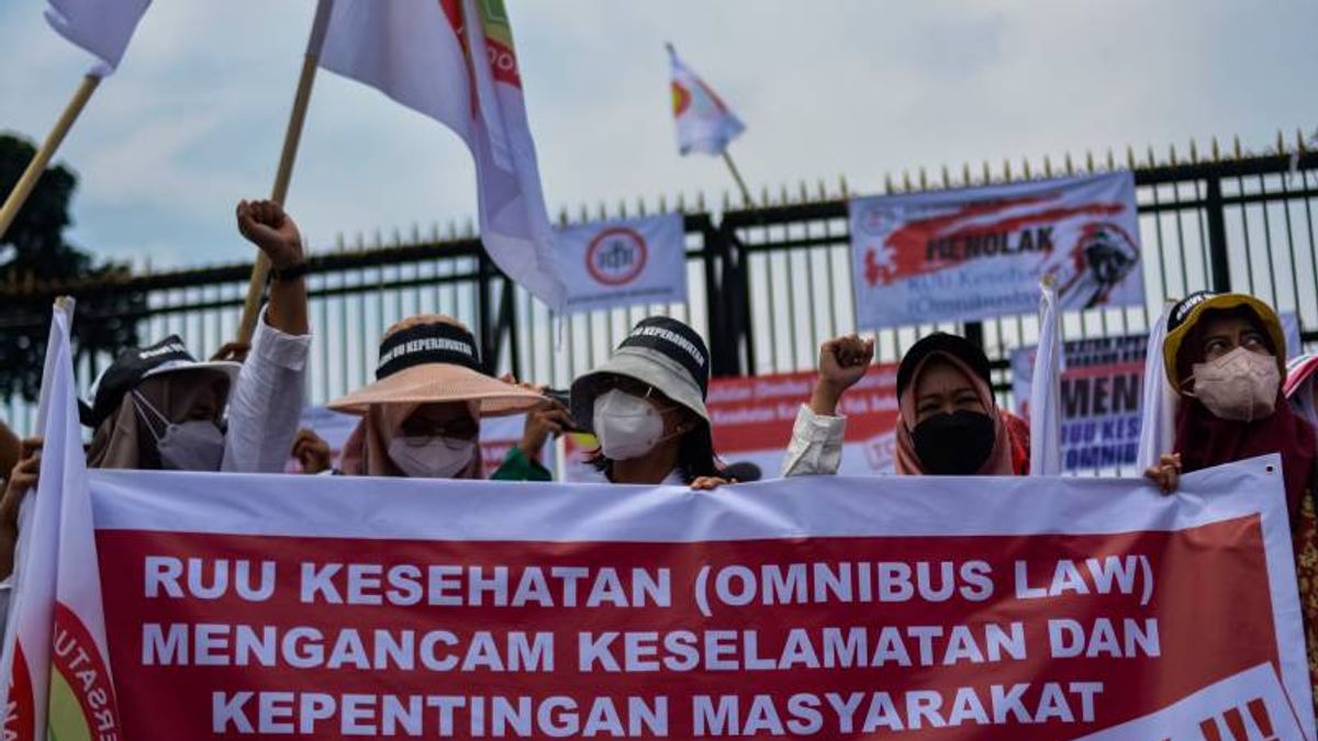 Ketika Tenaga Kesehatan Ribut Soal RUU Kesehatan Omnibus Law: Moral Jauh Lebih Berharga Ketimbang Uang