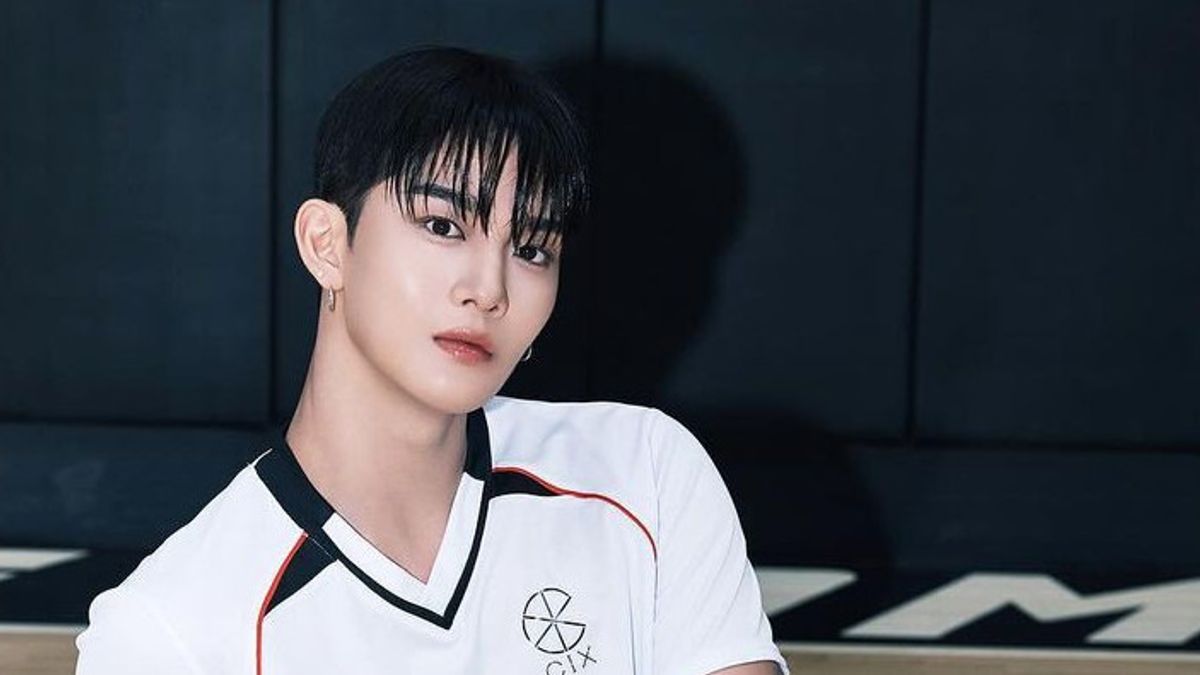 Bae Jin Young Keluar, CIX Akan Promosi dengan 4 Member