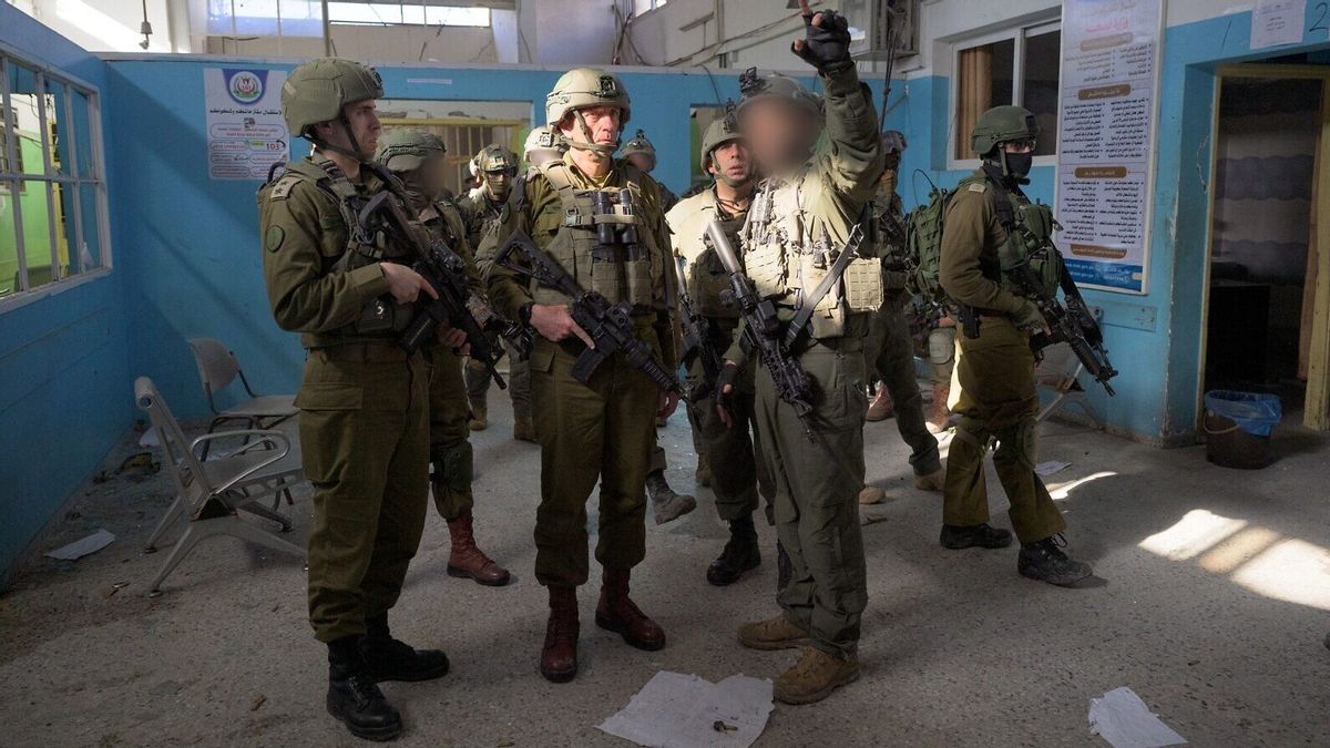 Des militants du Hamas tirent sur leurs troupes depuis le centre d'accueil et le centre d'accouchement de l'hôpital Al Shifa