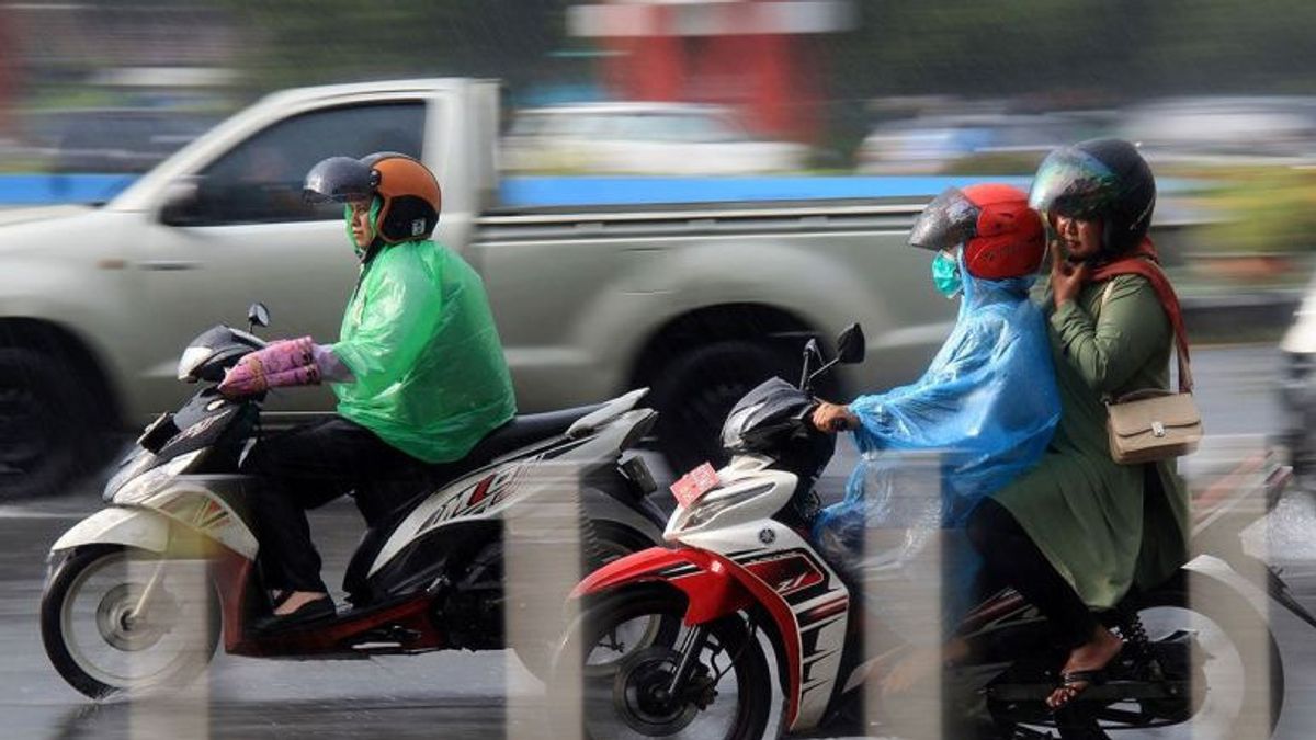 BMKG Prakirakan Cuaca Berawan dan Hujan di Sejumlah Kota Pekan Ini