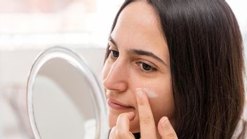 敏感肌とニキビのある人のためのスキンケアの正しい使用順序、逆にするな