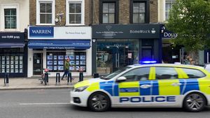    Polisi Inggris Tuntaskan Penyelidikan Mantan Pangeran Andrew