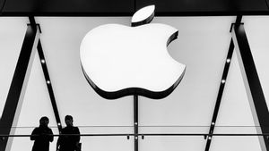 Bukan Layar Lipat, Apple Justru Mau Buat Ponsel Layar Ganda
