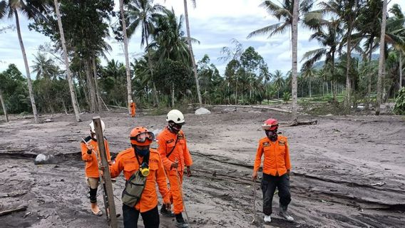 Terjangan Awan Panas Erupsi Semeru Sebabkan 15 Warga Meninggal, 27 Orang Masih Dinyatakan Hilang