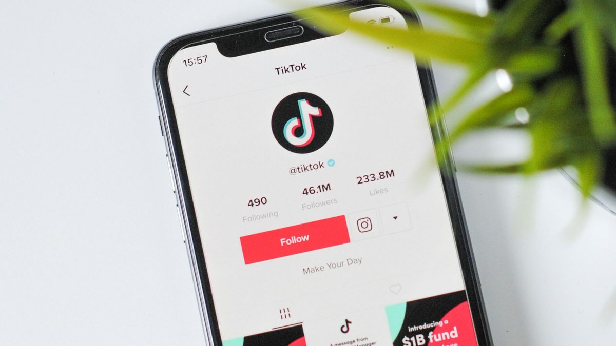 Cet membre de la Chambre des représentants aime le cap 'Bad Boy' pour Tiktok, Aime L'explication sur la situation en Amérique et en Indonésie